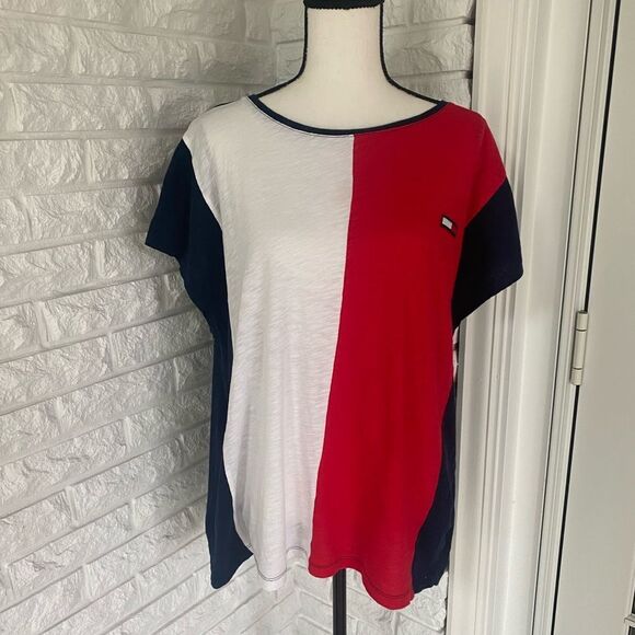 Tommy Hilfiger Oversized T-Shirt - Picture 1 of 6